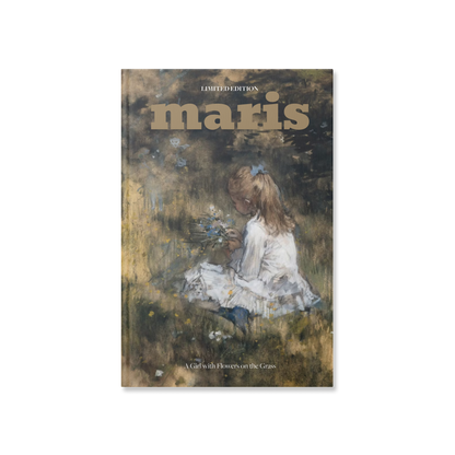 Maris — Ein Mädchen mit Blumen auf dem Gras